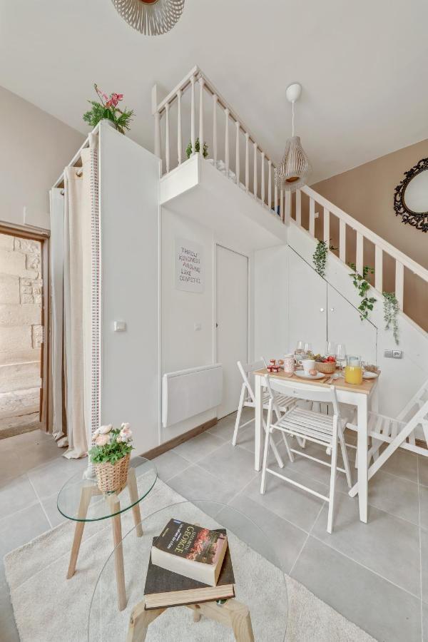 Charming & Cosy Flat In Heart Of Marais, 2Min Walk To Art & Metier Museum Apartment Paris Bagian luar foto
